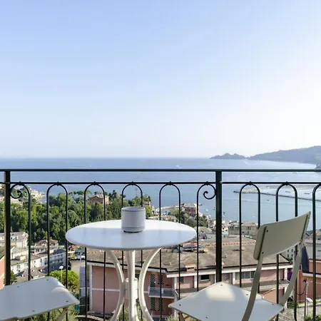Joivy Spectacular Sea View For 5 With Terrace Apartman Rapallo